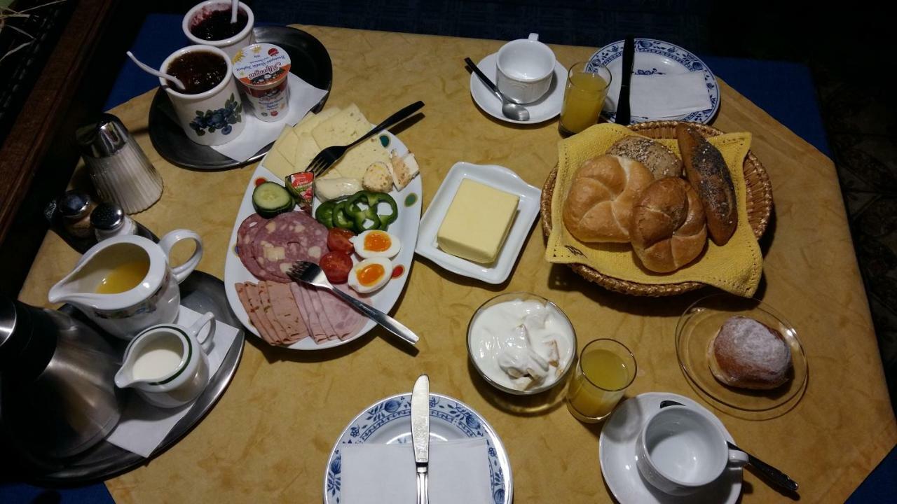 Hotel/Pension Rosengarten Franking Extérieur photo
